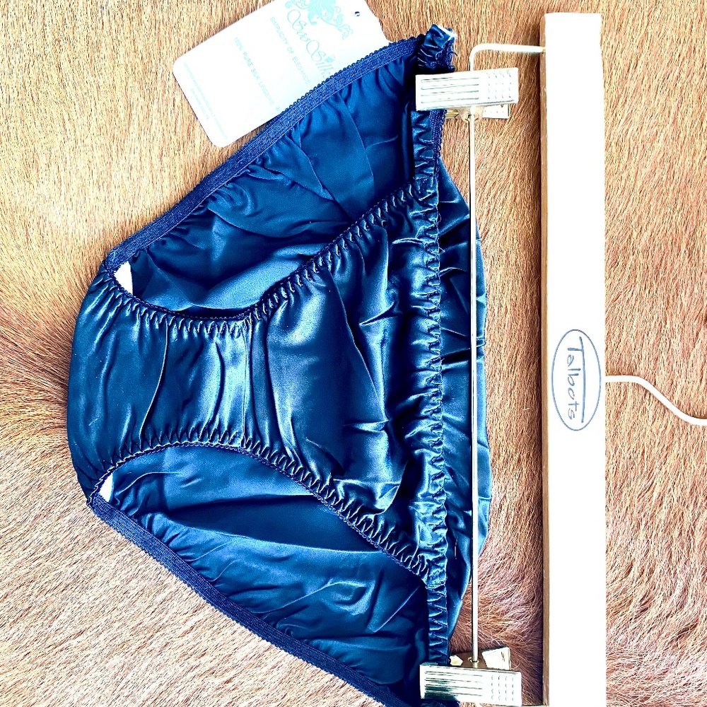 Soo Silk underwear size « S » NWT. Price per unit. No returns, please.